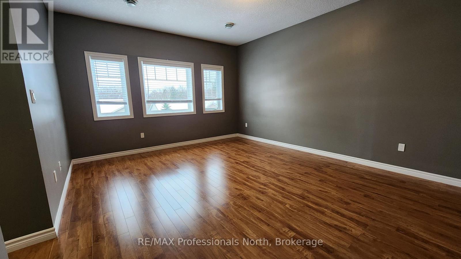 33 Goodwin Drive, Huntsville, Ontario  P1H 2R3 - Photo 13 - X12539064