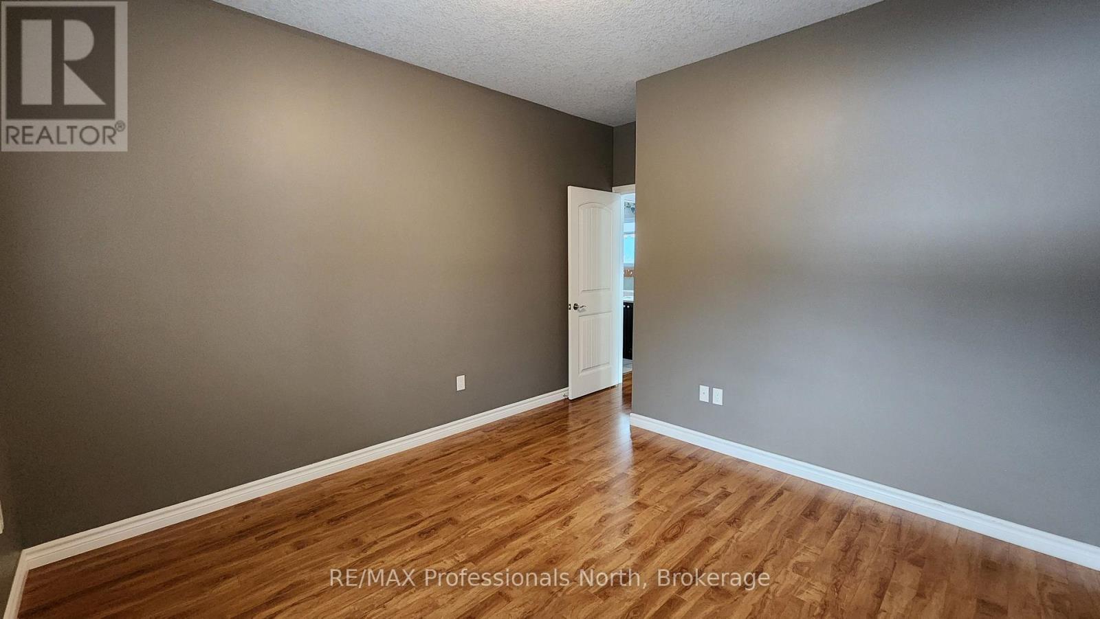 33 Goodwin Drive, Huntsville, Ontario  P1H 2R3 - Photo 30 - X12539064