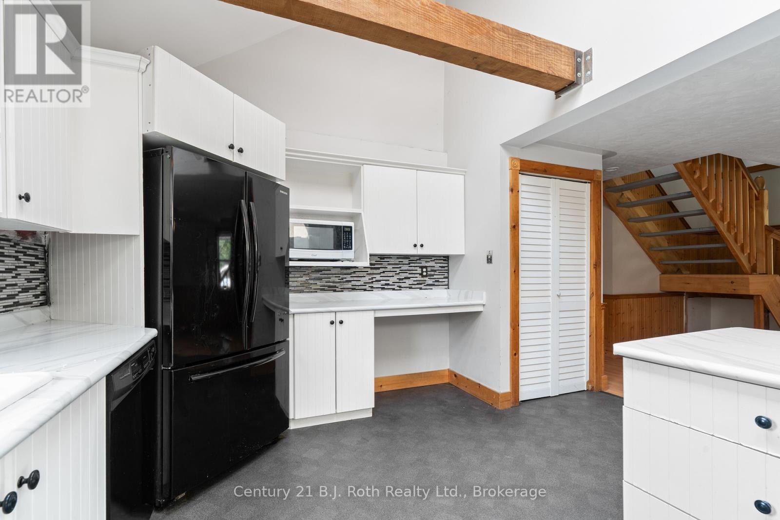 2377 Fraserburg Road, Lake Of Bays, Ontario  P1L 1X3 - Photo 18 - X12540190