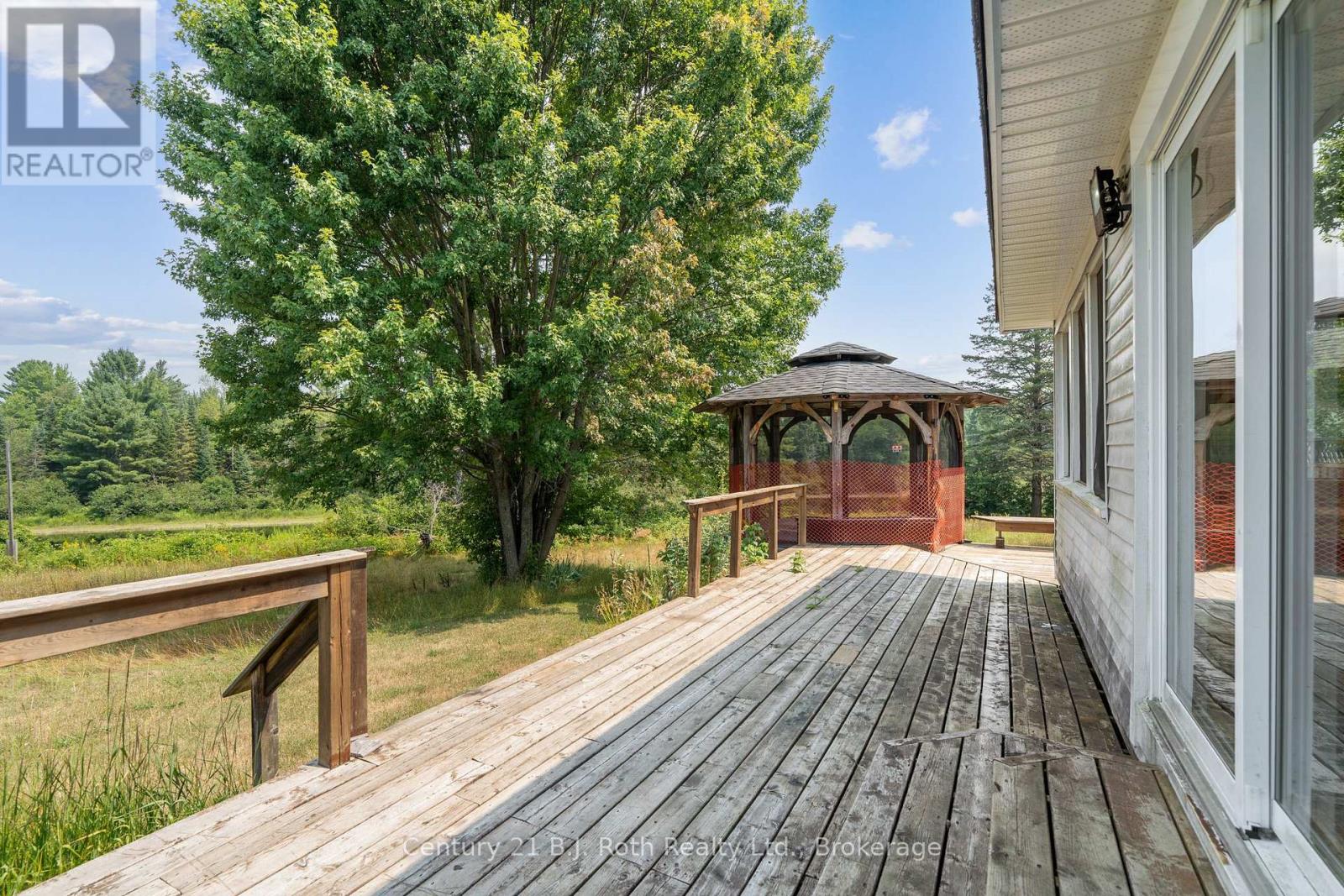 2377 Fraserburg Road, Lake Of Bays, Ontario  P1L 1X3 - Photo 35 - X12540190