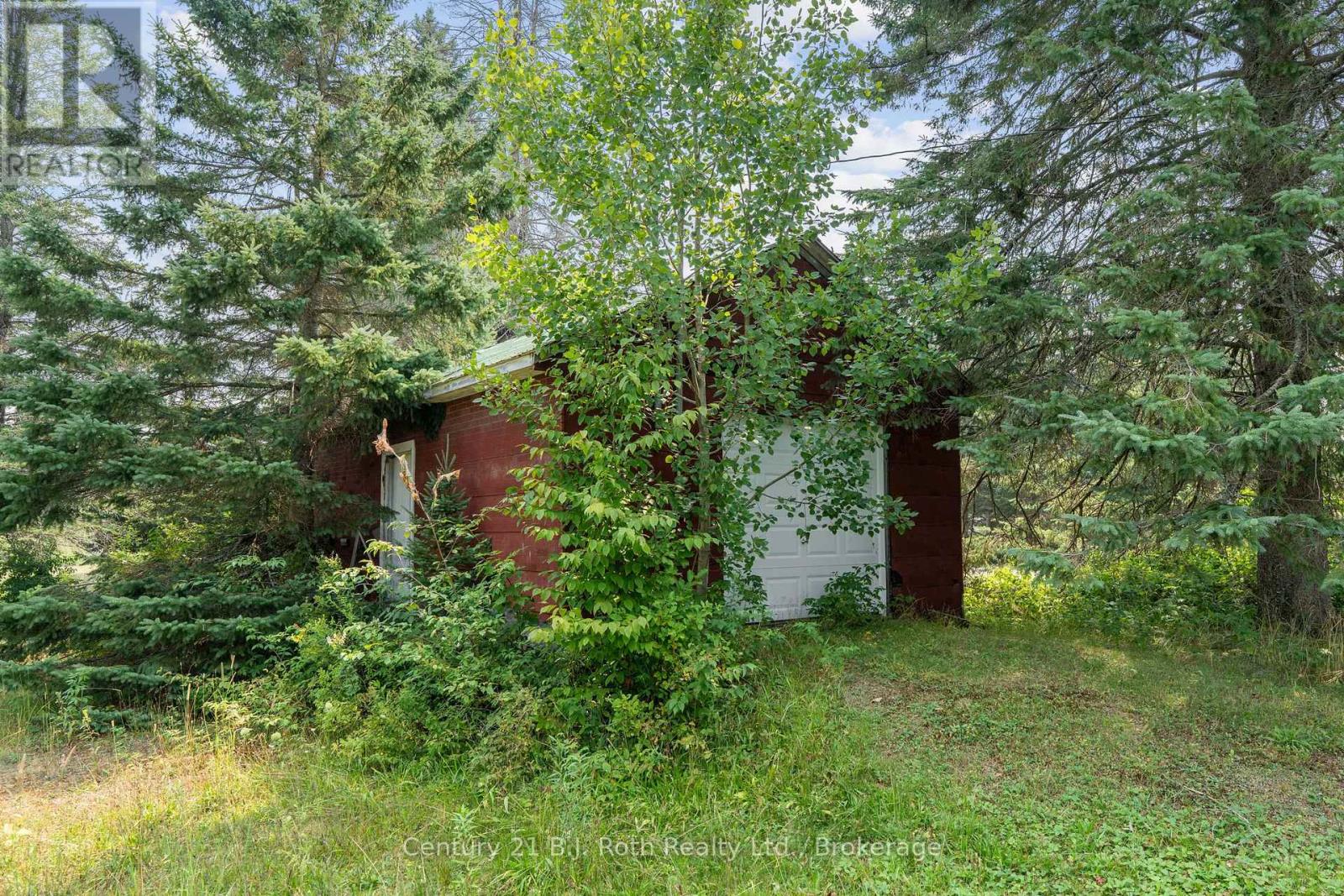 2377 Fraserburg Road, Lake Of Bays, Ontario  P1L 1X3 - Photo 41 - X12540190