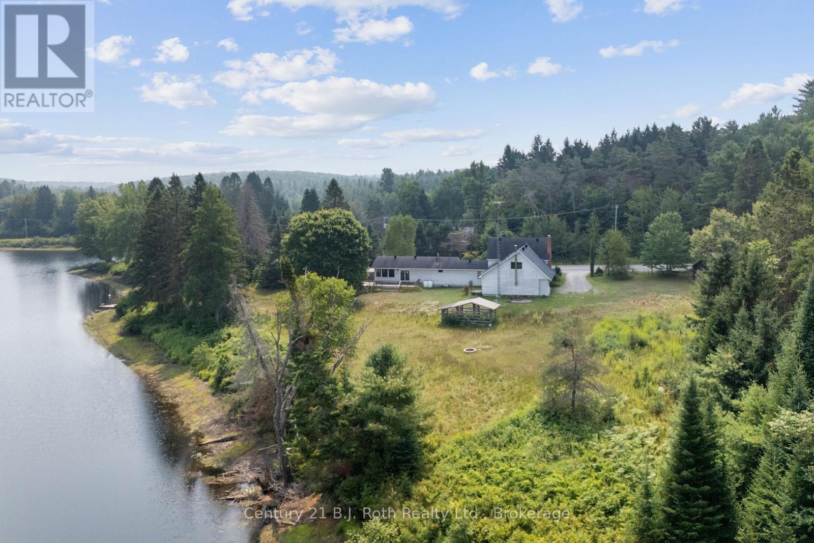 2377 Fraserburg Road, Lake Of Bays, Ontario  P1L 1X3 - Photo 48 - X12540190