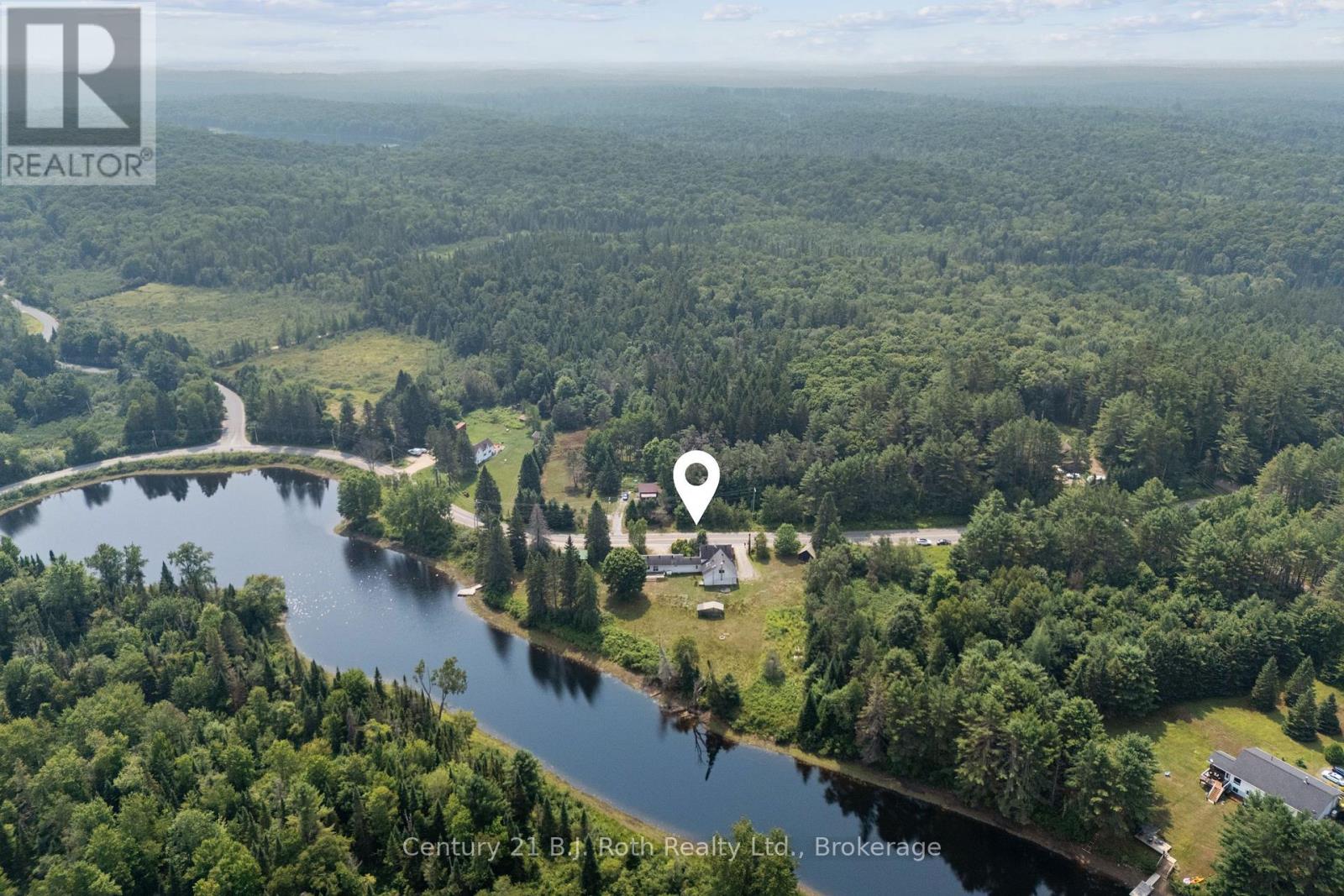 2377 Fraserburg Road, Lake Of Bays, Ontario  P1L 1X3 - Photo 49 - X12540190