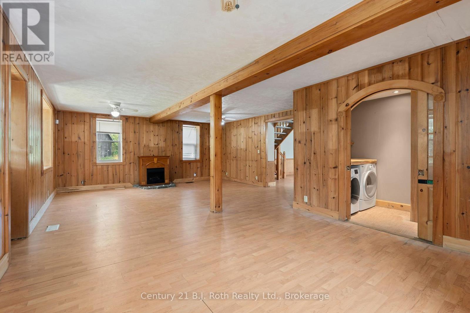 2377 Fraserburg Road, Lake Of Bays, Ontario  P1L 1X3 - Photo 7 - X12540190