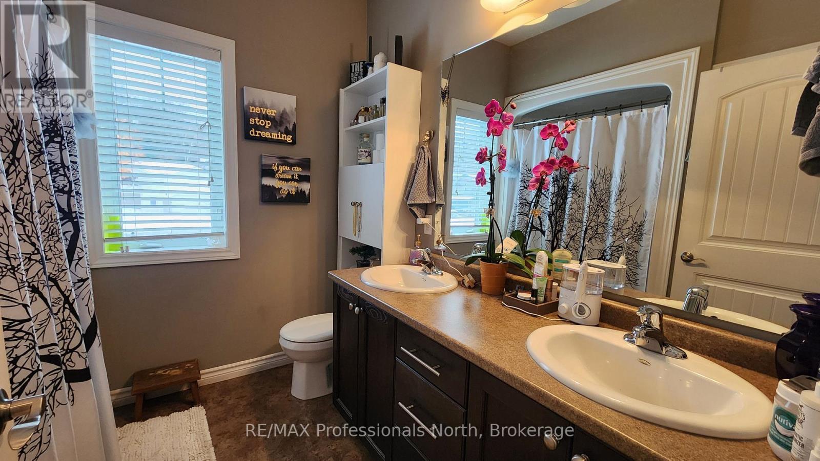 5 Greaves Avenue, Huntsville, Ontario  P1H 1V2 - Photo 14 - X12541182