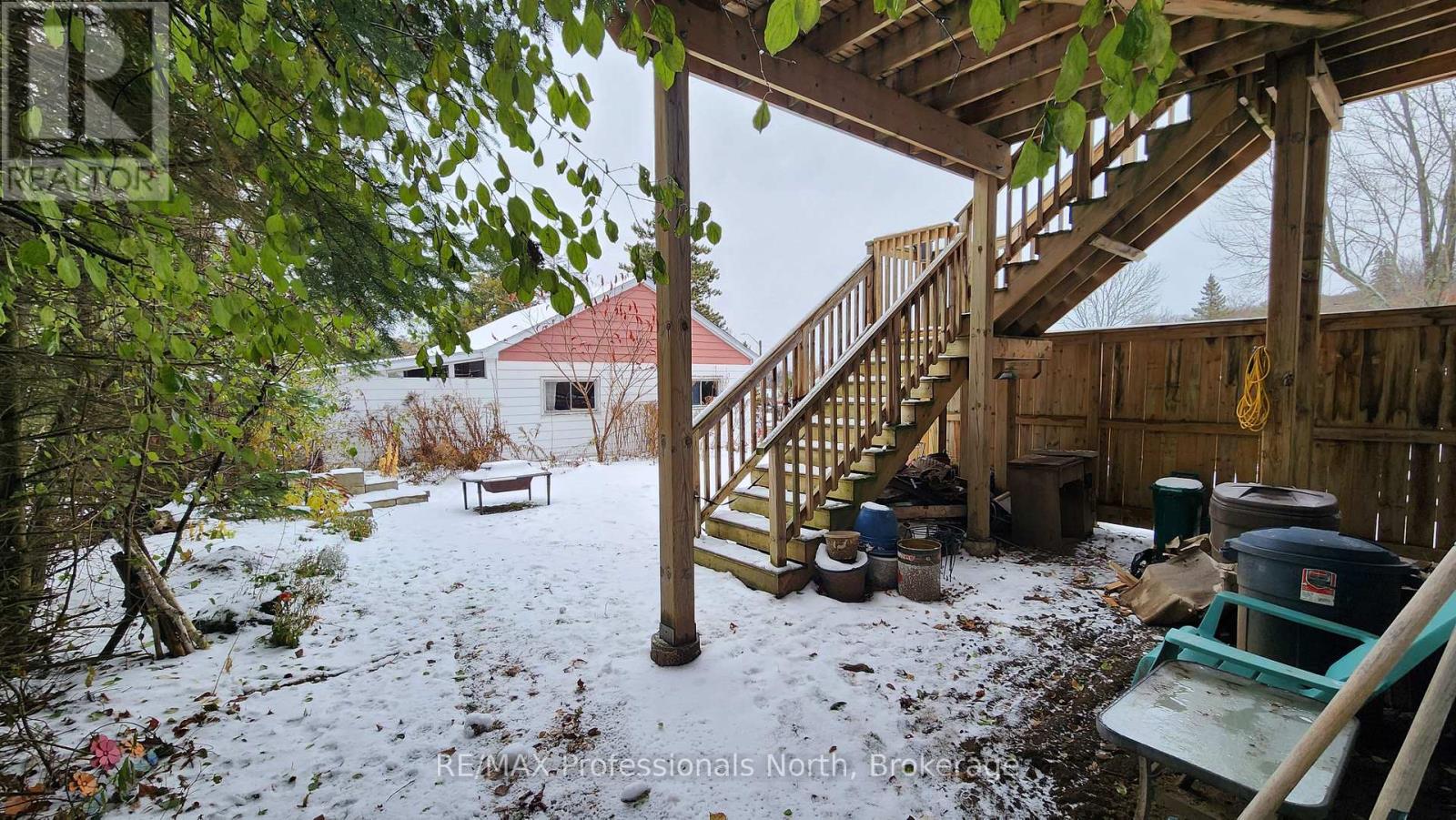 5 Greaves Avenue, Huntsville, Ontario  P1H 1V2 - Photo 4 - X12541182