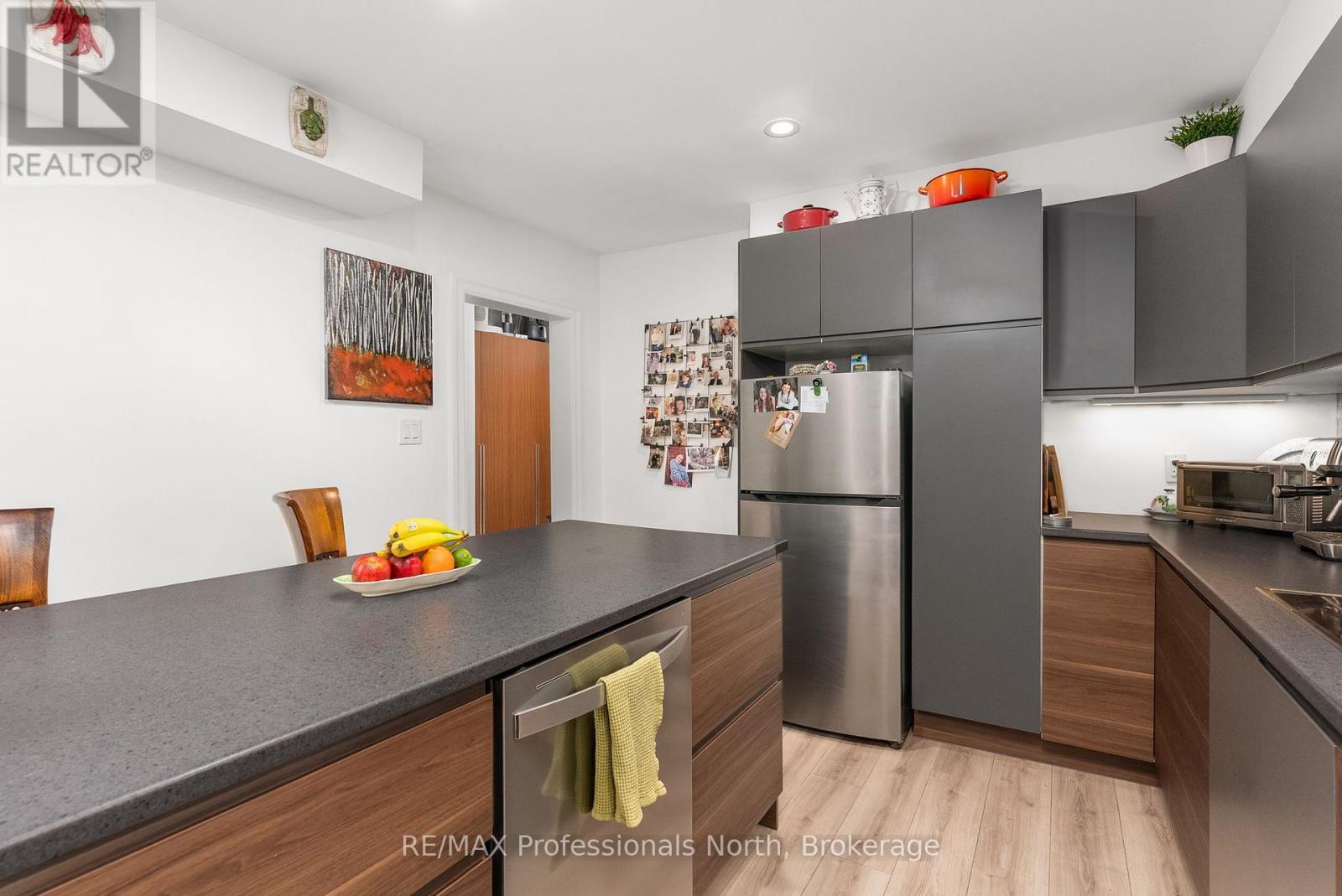 68 Main Street E, Huntsville, Ontario  P1H 2C7 - Photo 31 - X12541516