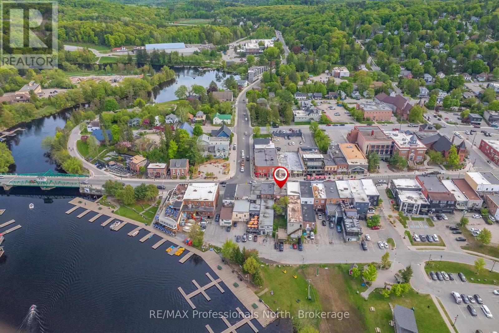 68 Main Street E, Huntsville, Ontario  P1H 2C7 - Photo 38 - X12541516