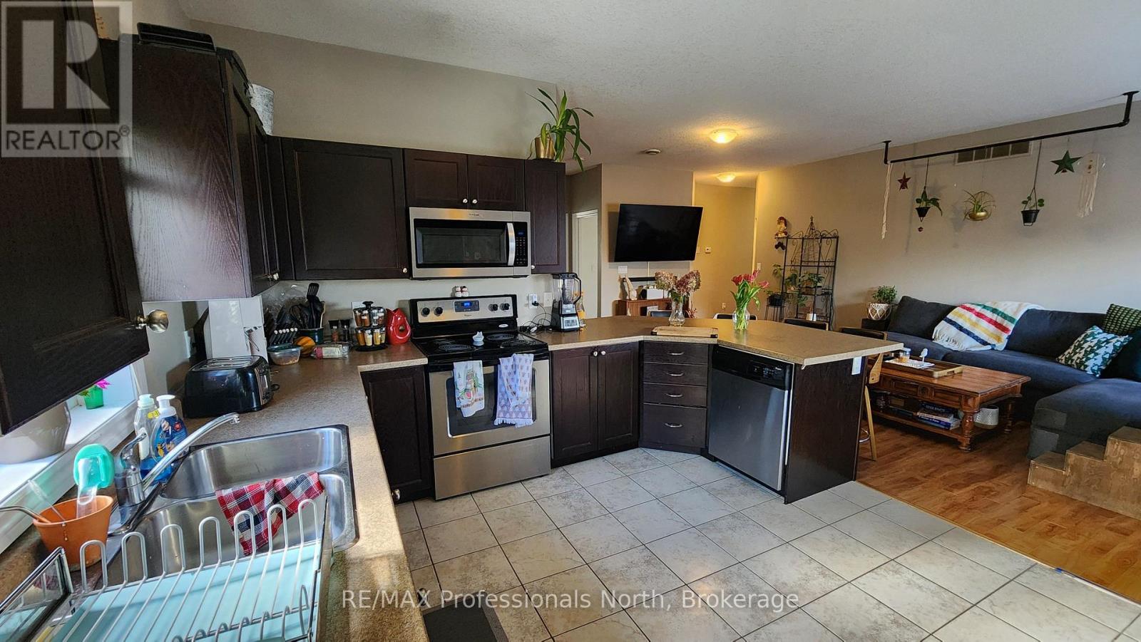 19 Duncan Street E, Huntsville, Ontario  P1H 1P6 - Photo 15 - X12542208