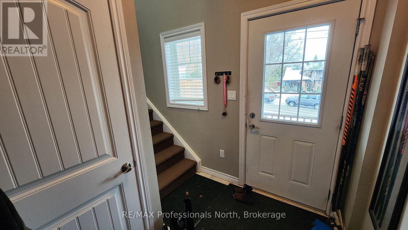 19 Duncan Street E, Huntsville, Ontario  P1H 1P6 - Photo 5 - X12542208