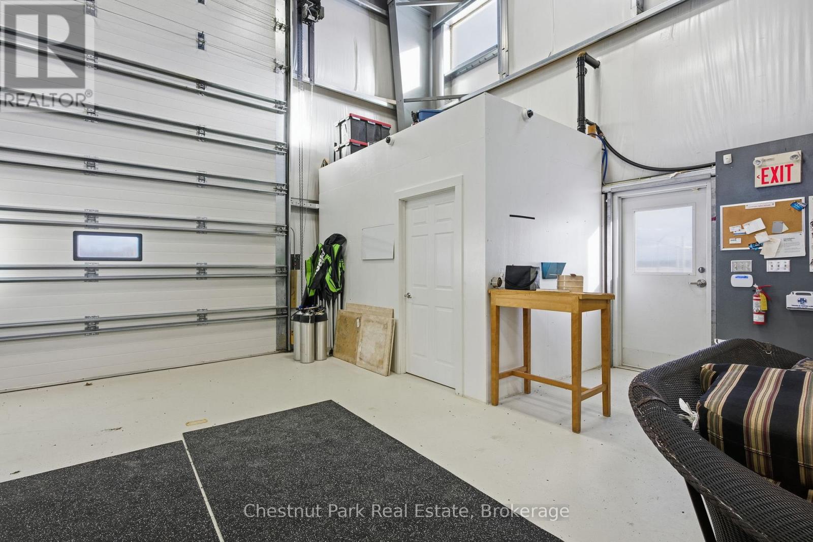 1255 Gravenhurst Parkway, Gravenhurst, Ontario  P1P 1R1 - Photo 15 - X12543376