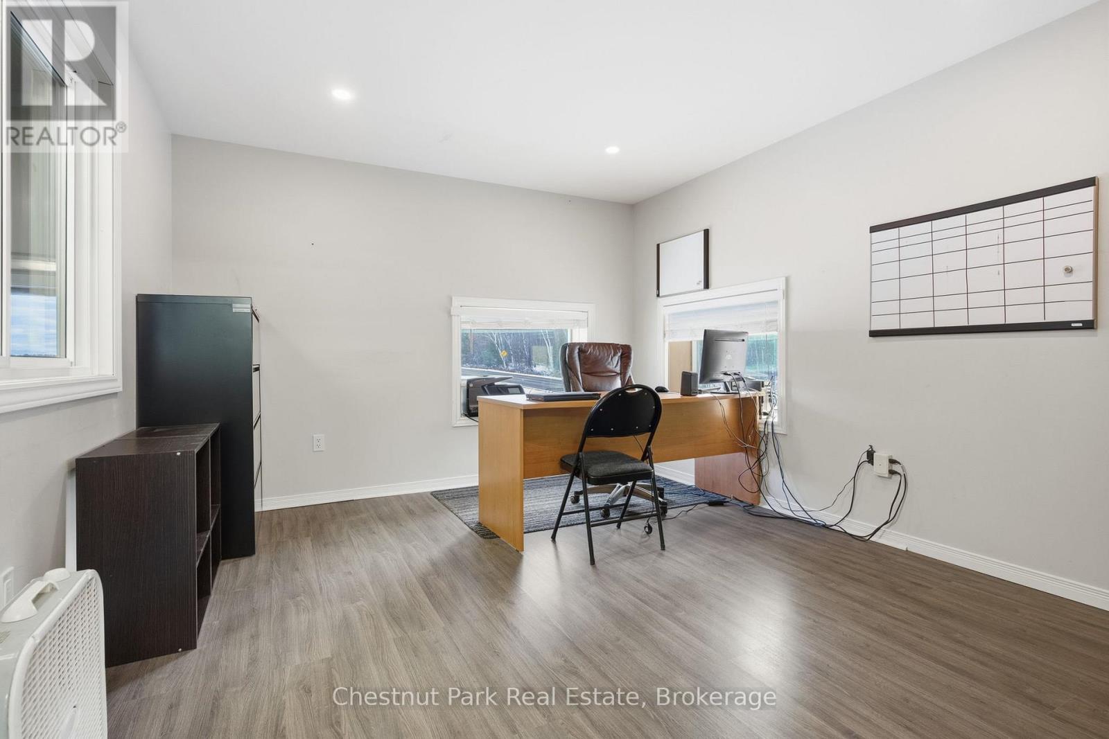 1255 Gravenhurst Parkway, Gravenhurst, Ontario  P1P 1R1 - Photo 21 - X12543376