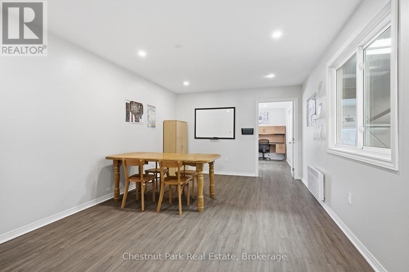 1255 Gravenhurst Parkway, Gravenhurst, Ontario  P1P 1R1 - Photo 25 - X12543376