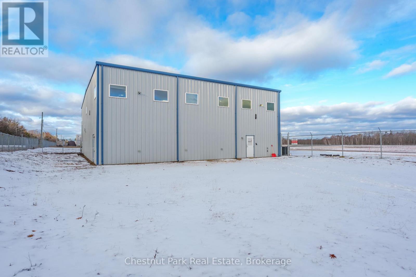 1255 Gravenhurst Parkway, Gravenhurst, Ontario  P1P 1R1 - Photo 35 - X12543376