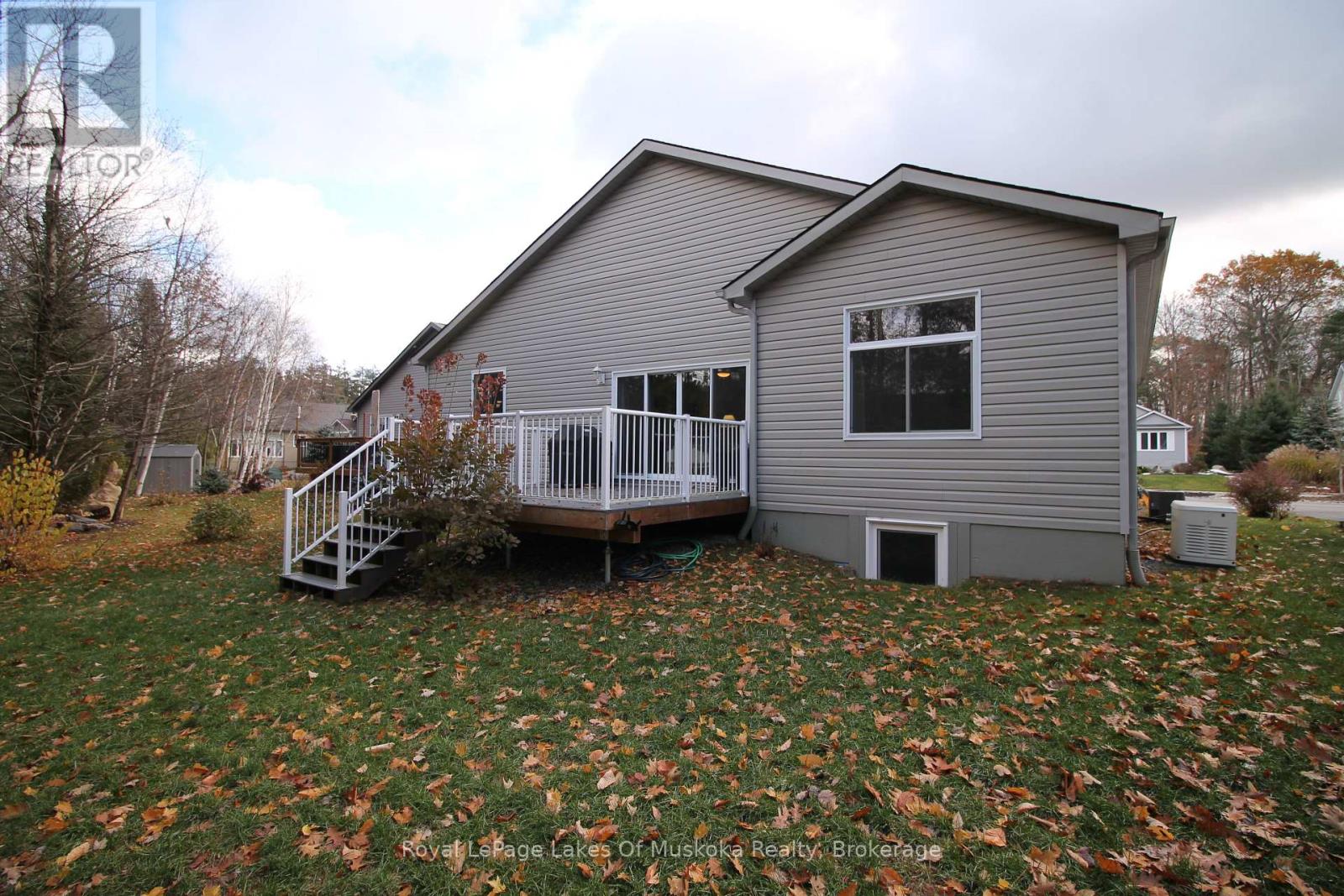 142 Pineridge Gate, Gravenhurst, Ontario  P1P 1Z1 - Photo 25 - X12544120