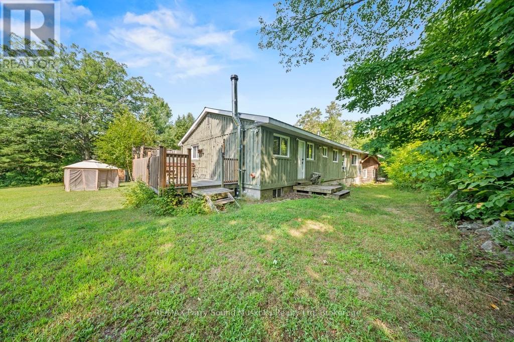 28 Black Road, Seguin, Ontario  P2A 2W8 - Photo 3 - X12545462