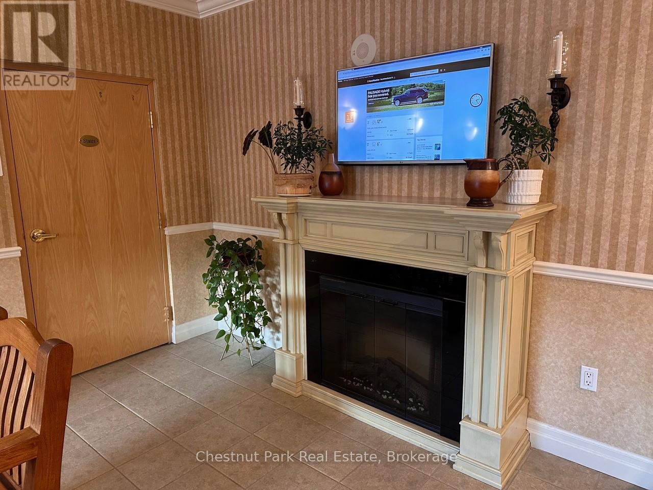 601 - 110 Steamship Bay Road, Gravenhurst, Ontario  P1P 1Z9 - Photo 4 - X12545854