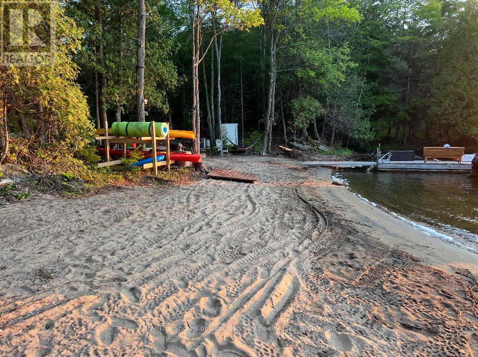 15212 Georgian Bay Shore, Georgian Bay, Ontario  P0E 1E0 - Photo 19 - X12551240