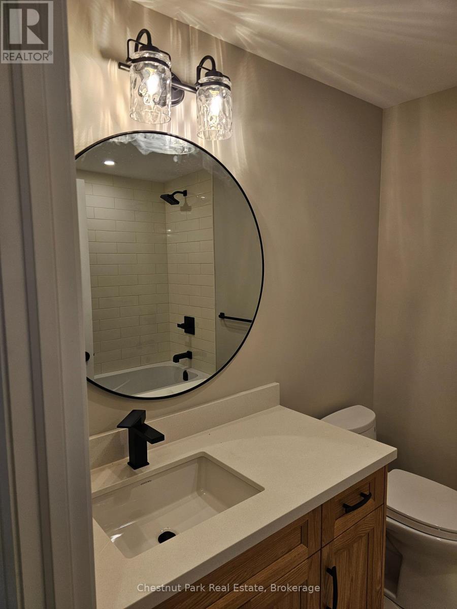 301 - 200 Anglo Street, Bracebridge, Ontario  P1L 1G4 - Photo 7 - X12552516