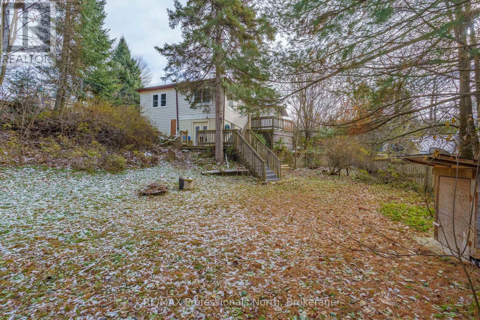 18 George Street, Huntsville, Ontario  P1H 1T9 - Photo 23 - X12561118