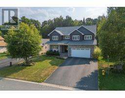 36 HOMESTEAD LANE, Huntsville, Ontario