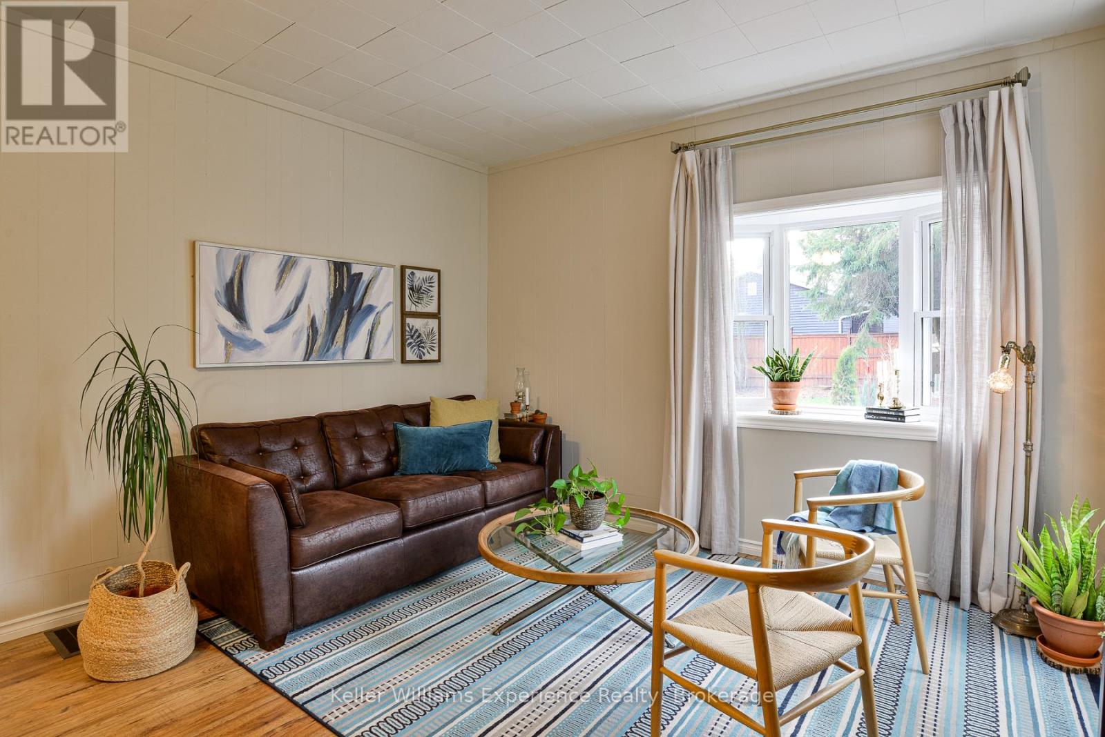 14 Edward Street, Bracebridge, Ontario  P1L 1H5 - Photo 1 - X12562840