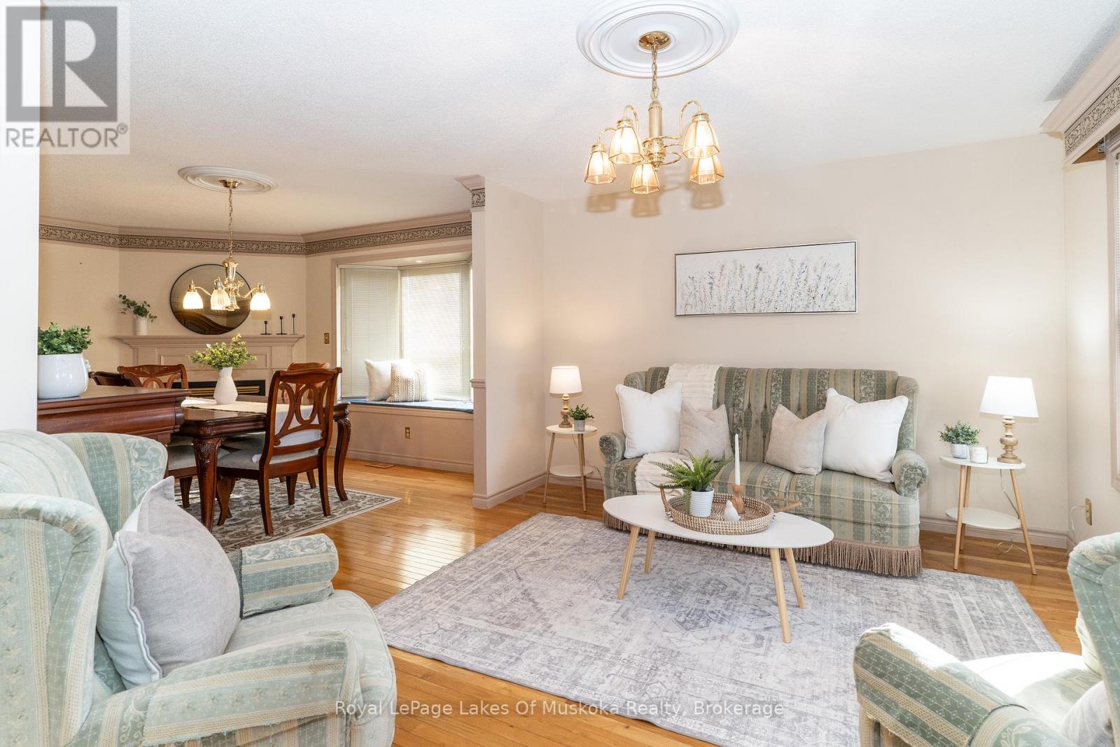 107 Milton Street, Bracebridge, Ontario  P1L 2G4 - Photo 3 - X12565438