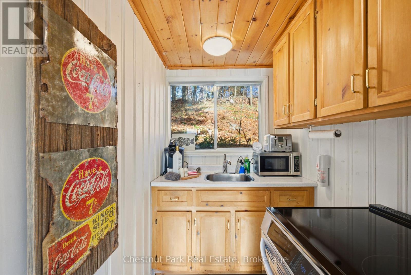 2487 Falkenburg Road, Muskoka Lakes, Ontario  P0B 1J0 - Photo 14 - X12569012