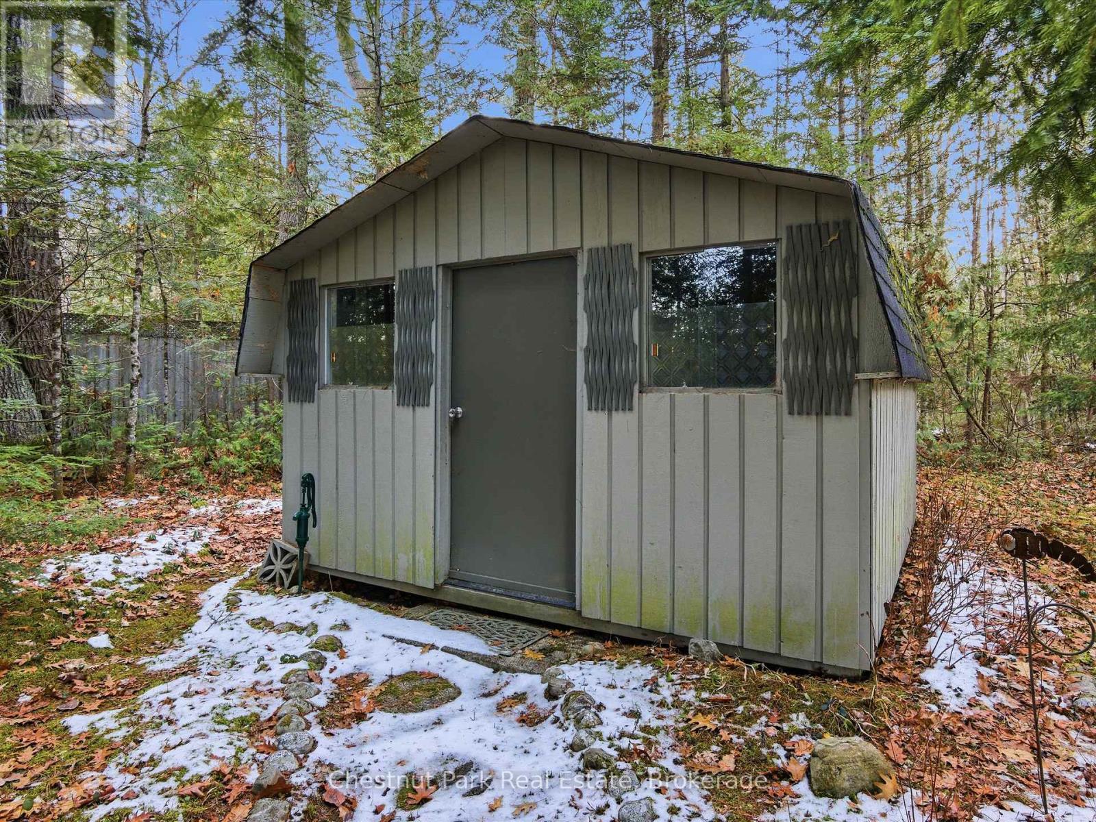 1077 Fairy Falls Road, Lake Of Bays, Ontario  P0B 1A0 - Photo 12 - X12570792