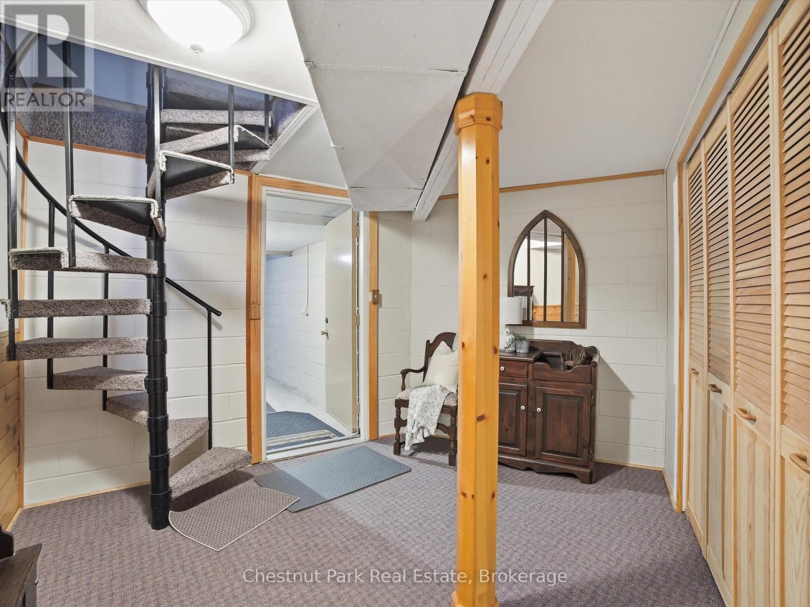 1077 Fairy Falls Road, Lake Of Bays, Ontario  P0B 1A0 - Photo 38 - X12570792