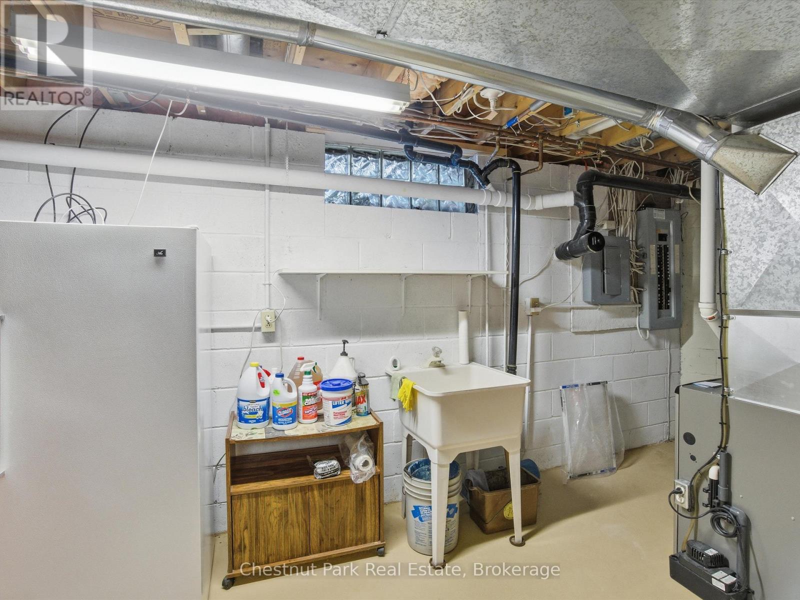 1077 Fairy Falls Road, Lake Of Bays, Ontario  P0B 1A0 - Photo 43 - X12570792