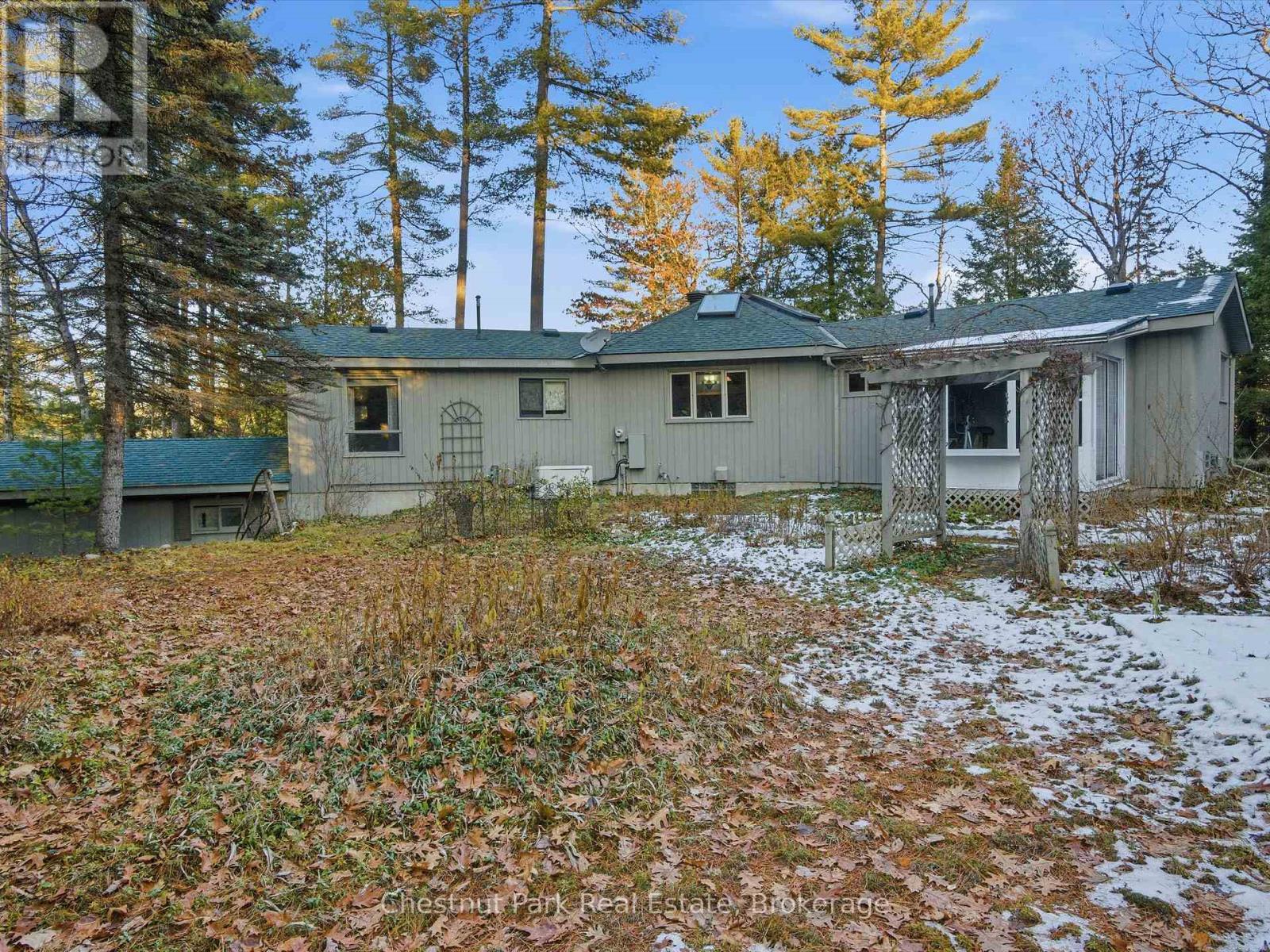1077 Fairy Falls Road, Lake Of Bays, Ontario  P0B 1A0 - Photo 47 - X12570792