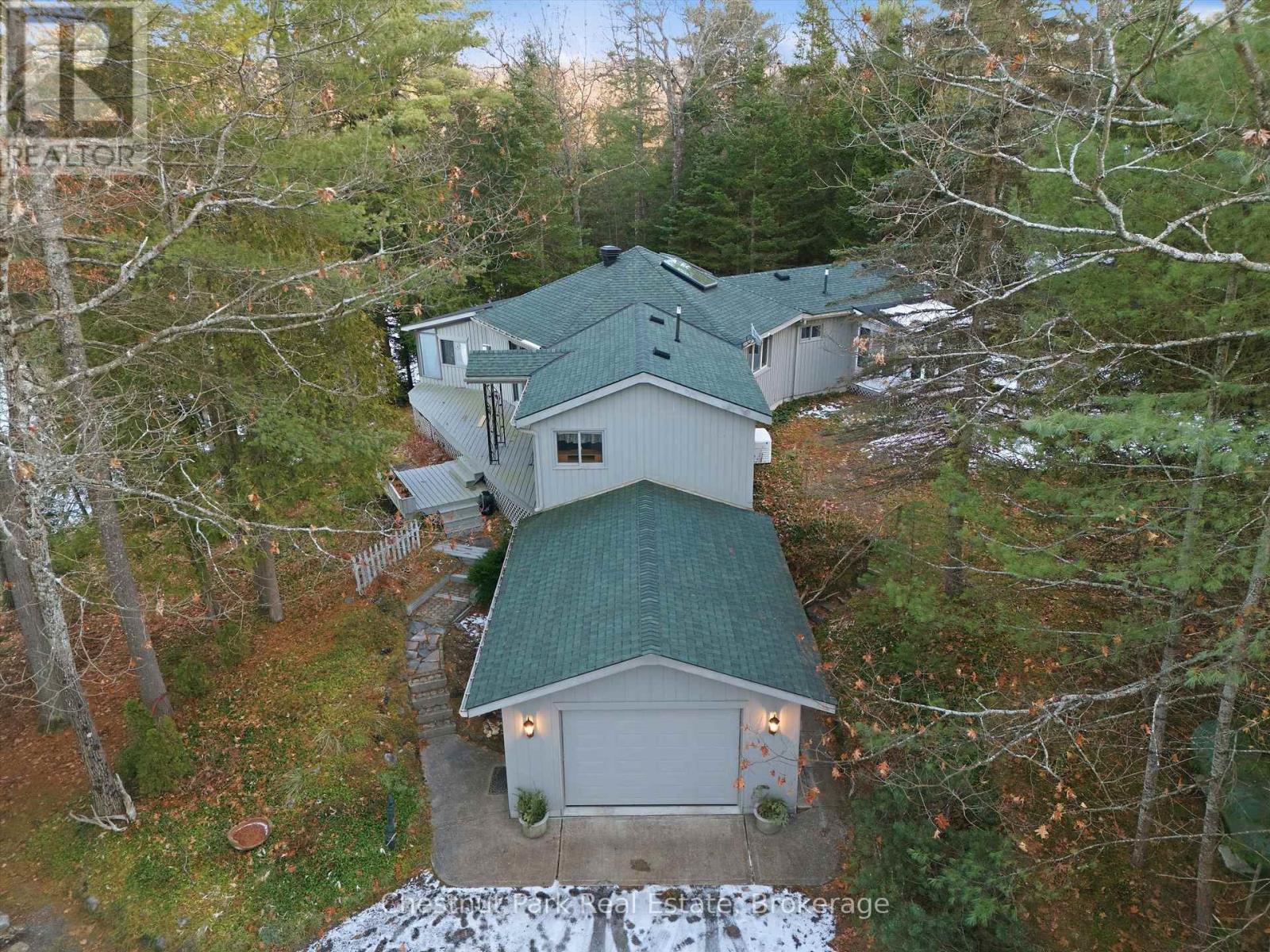 1077 Fairy Falls Road, Lake Of Bays, Ontario  P0B 1A0 - Photo 7 - X12570792