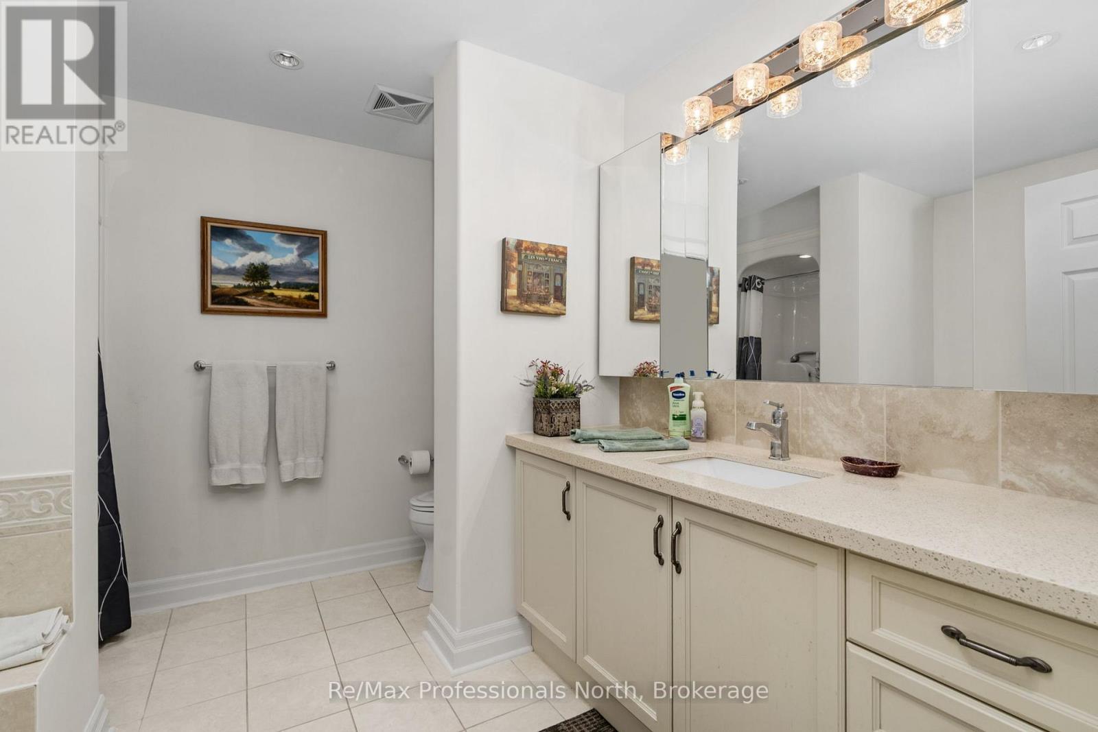 207 - 110 Steamship Bay Road, Gravenhurst, Ontario  P1P 1Z9 - Photo 15 - X12571034