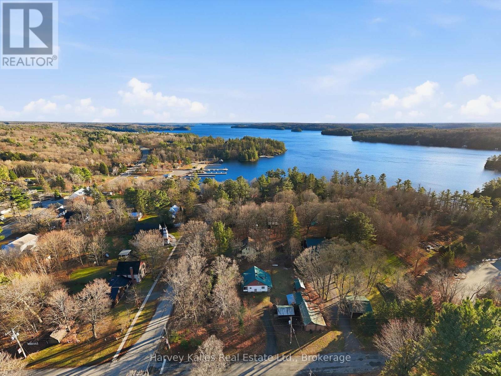 11 Victoria Street W, Seguin, Ontario  P0C 1J0 - Photo 1 - X12571934