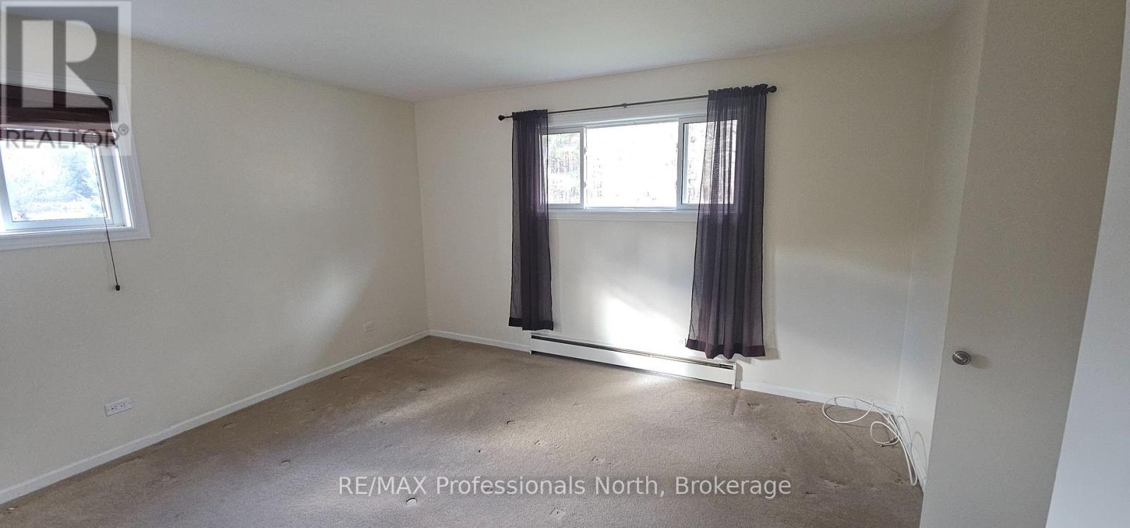 62 Riverside Drive, Huntsville, Ontario  P1H 1R6 - Photo 25 - X12573816