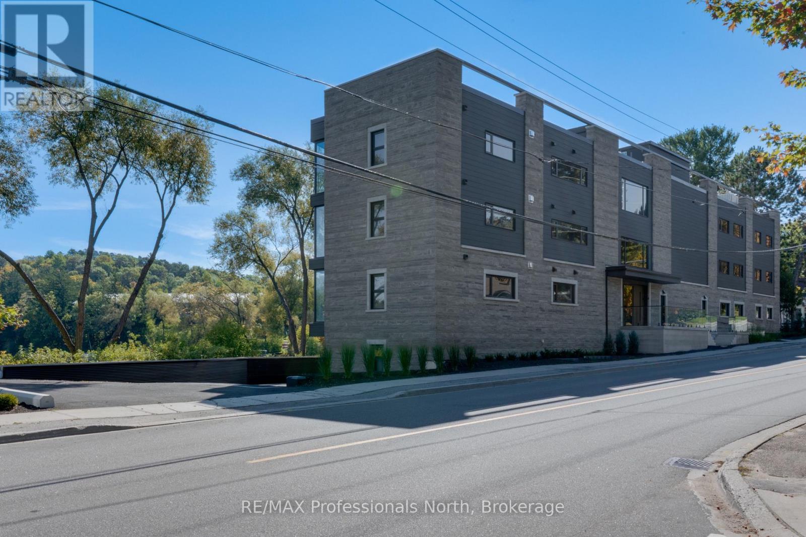 301 - 32 Brunel Road, Huntsville, Ontario  P1H 1P5 - Photo 8 - X12574390