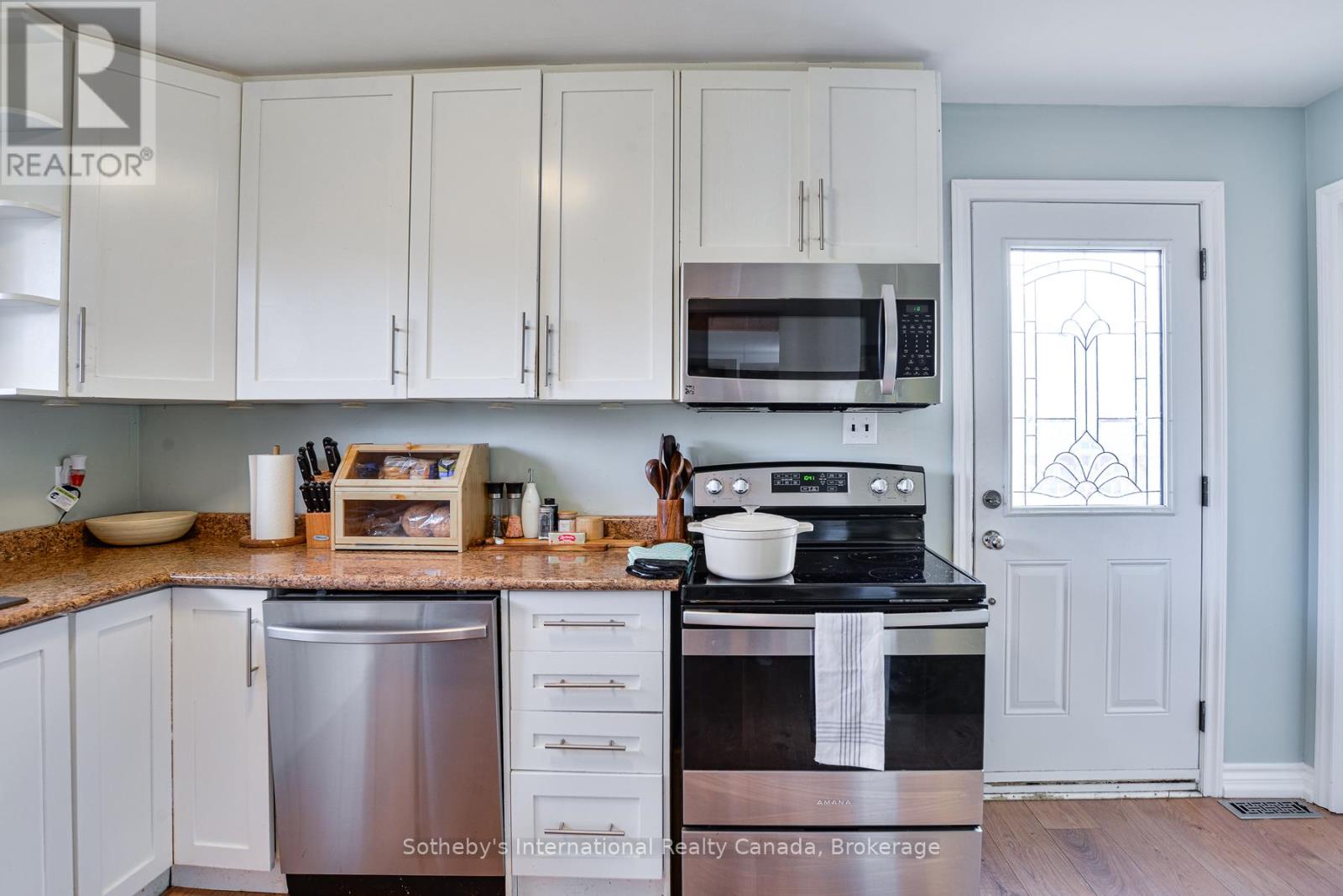 115 Segwun Boulevard, Gravenhurst, Ontario  P1P 1C5 - Photo 15 - X12574536