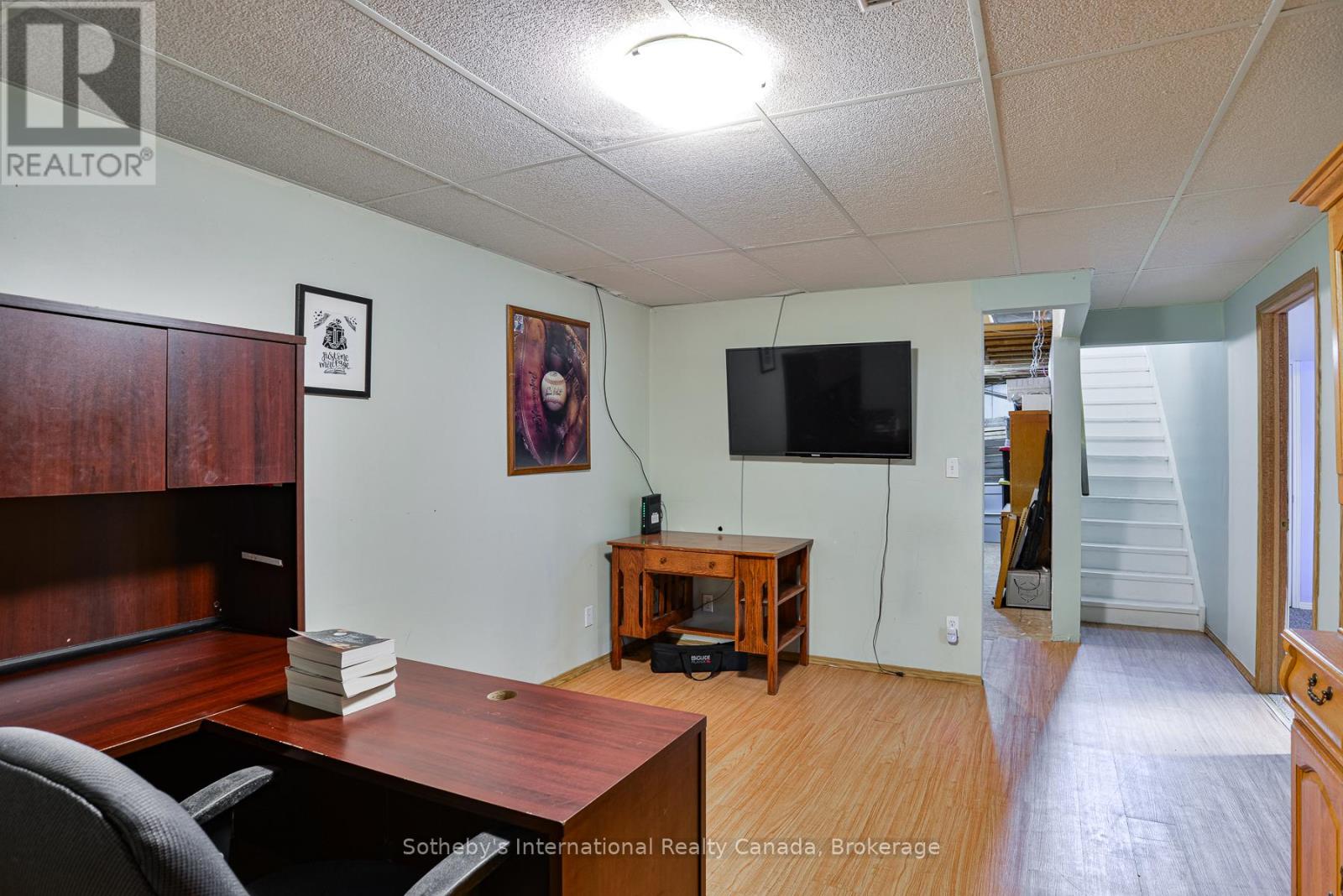 115 Segwun Boulevard, Gravenhurst, Ontario  P1P 1C5 - Photo 17 - X12574536