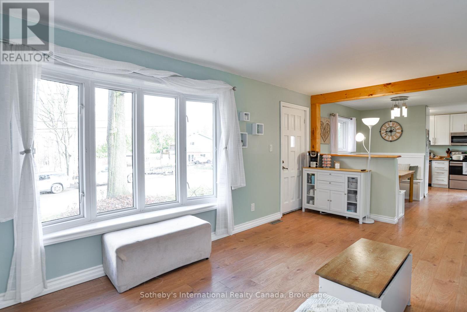 115 Segwun Boulevard, Gravenhurst, Ontario  P1P 1C5 - Photo 5 - X12574536