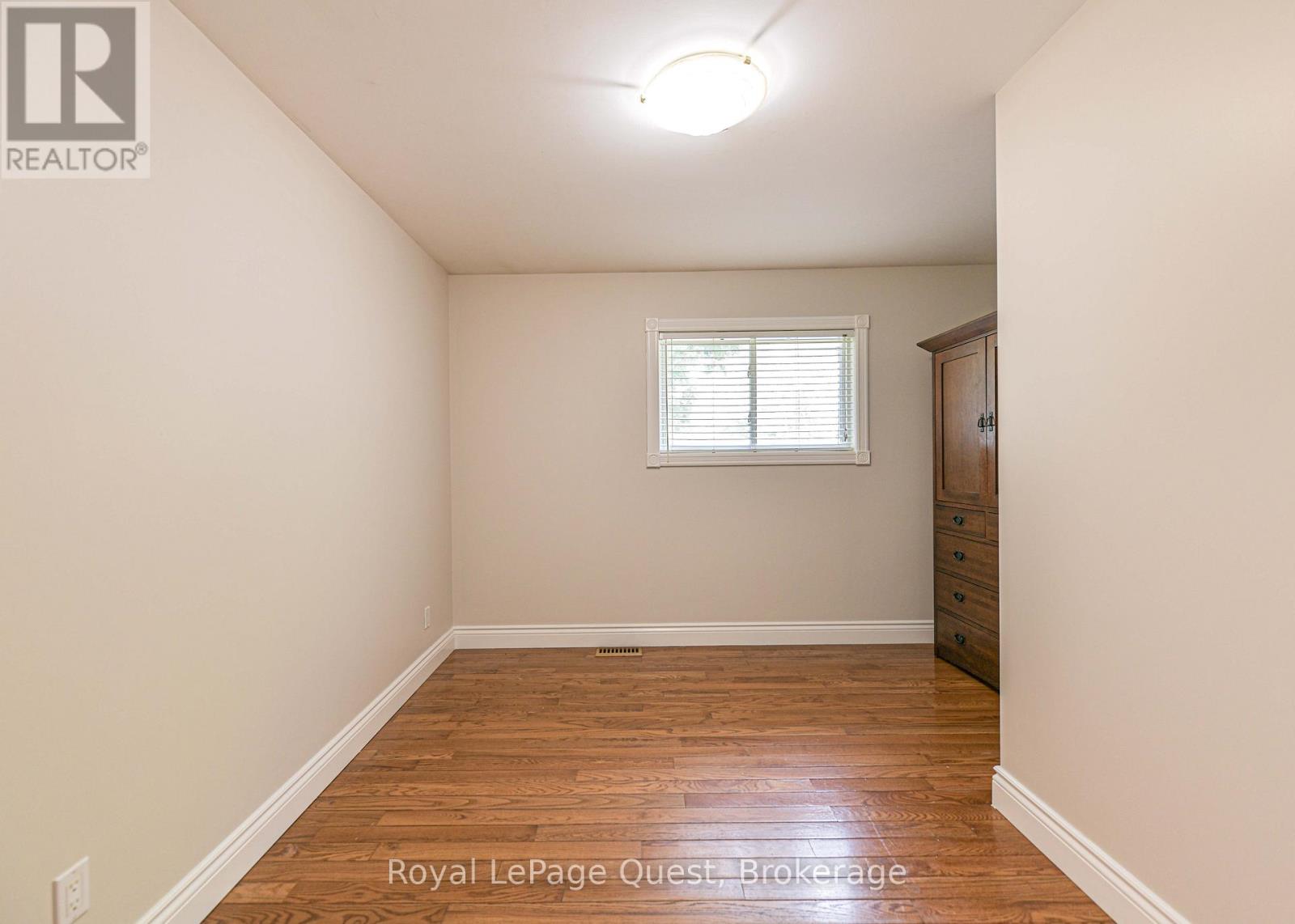 1046 Southwood Road, Gravenhurst, Ontario  P0E 1N0 - Photo 22 - X12581732