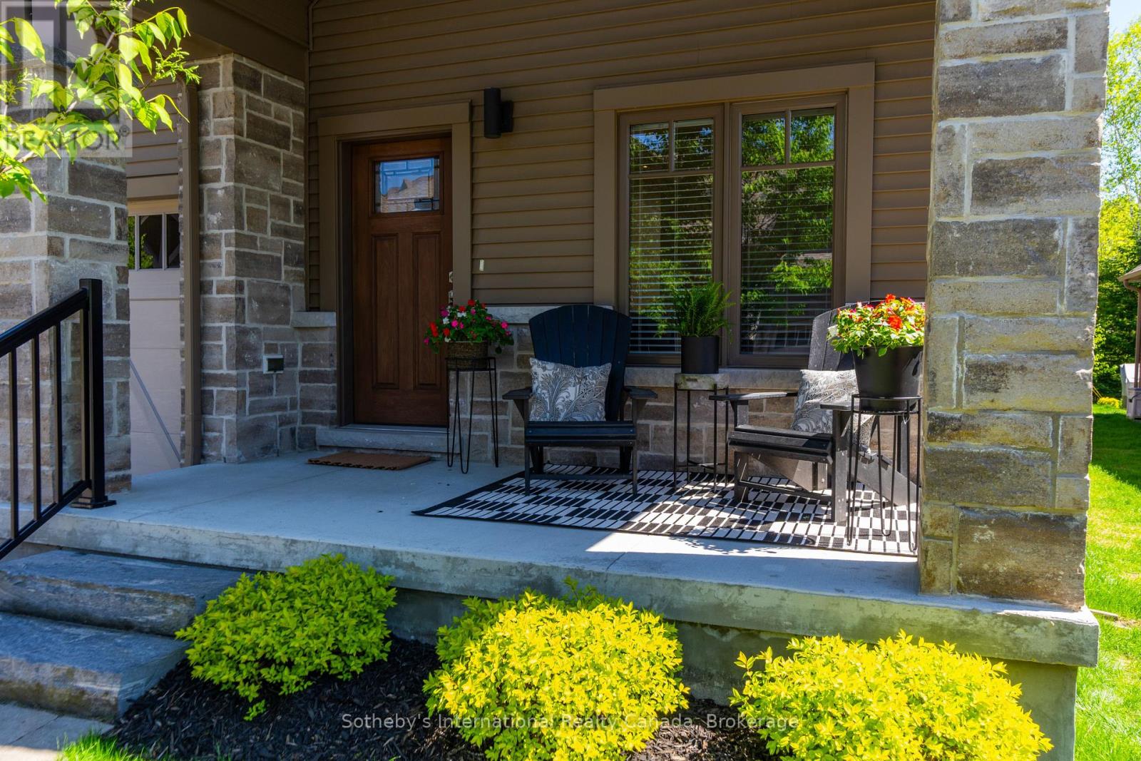 30 Serenity Place Crescent, Huntsville, Ontario  P1H 0C4 - Photo 2 - X12586970