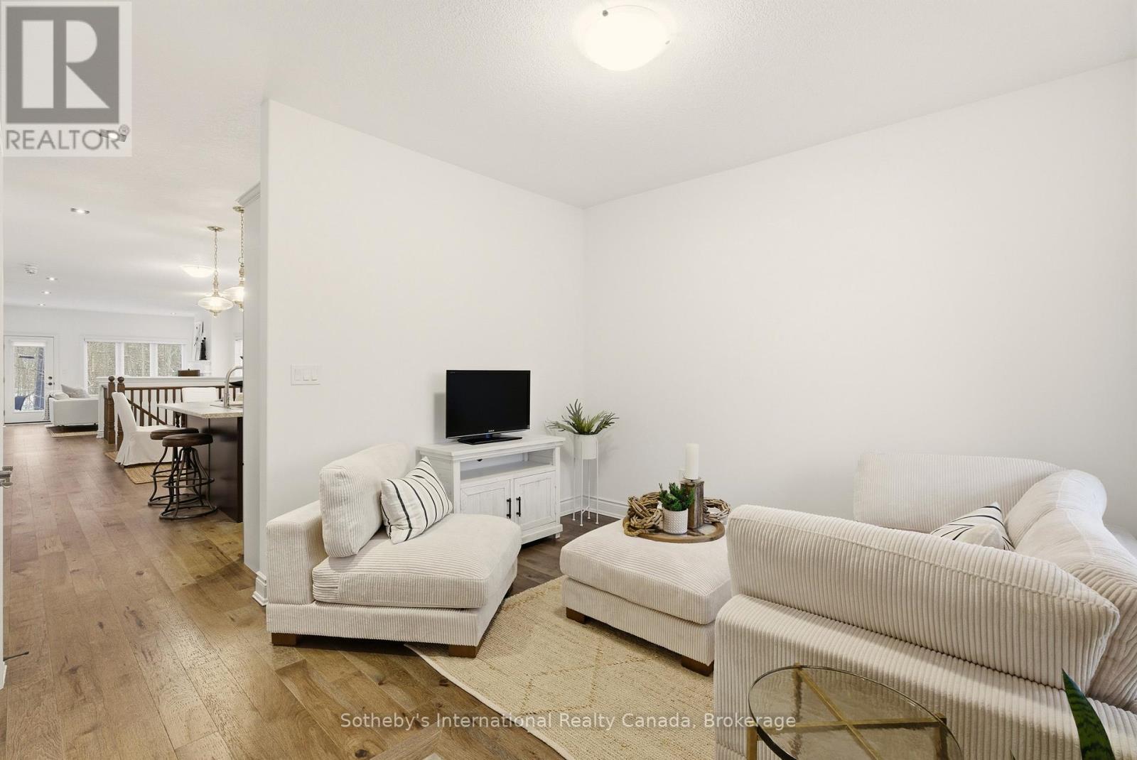 30 Serenity Place Crescent, Huntsville, Ontario  P1H 0C4 - Photo 7 - X12586970