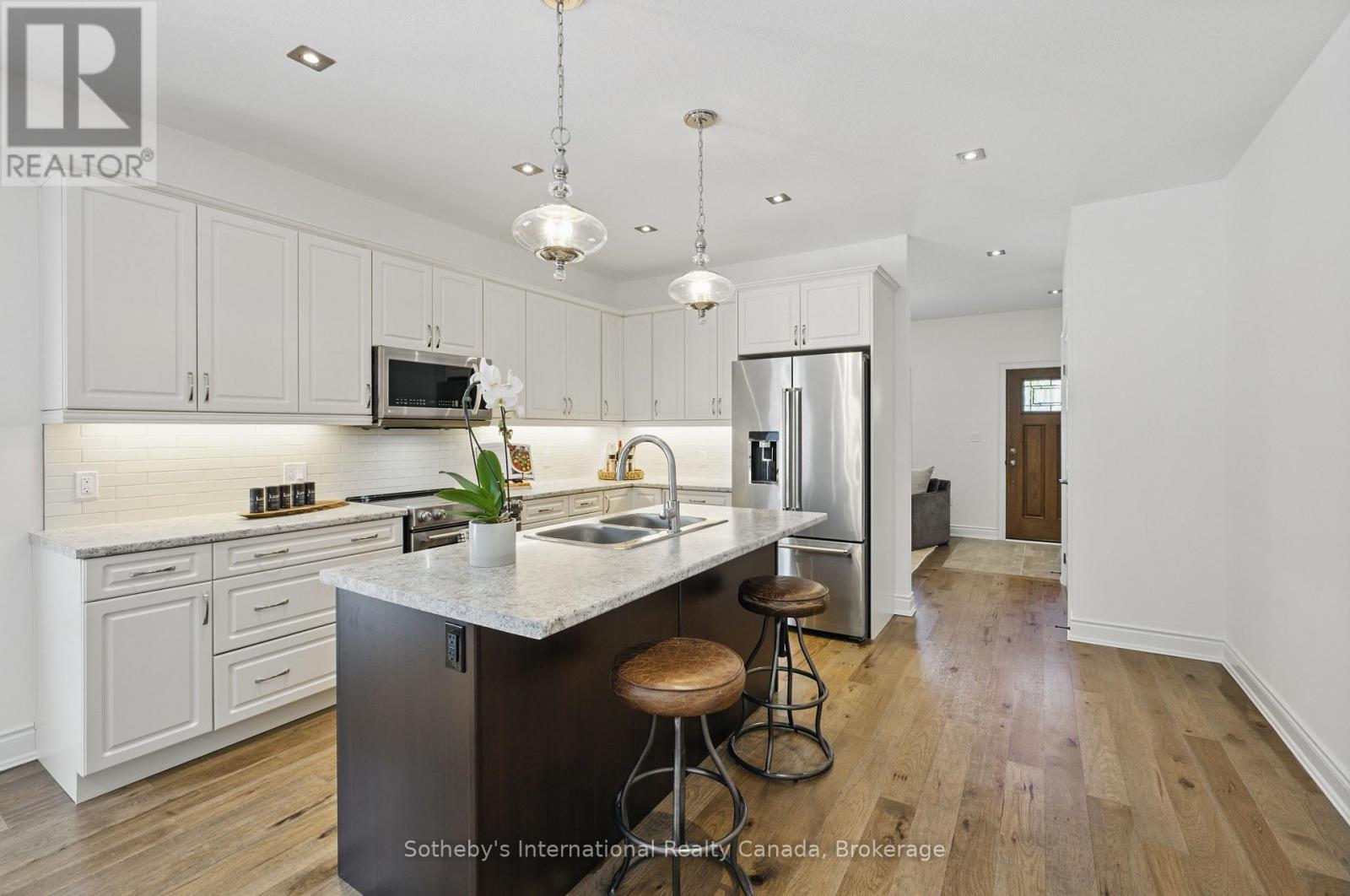 30 Serenity Place Crescent, Huntsville, Ontario  P1H 0C4 - Photo 8 - X12586970