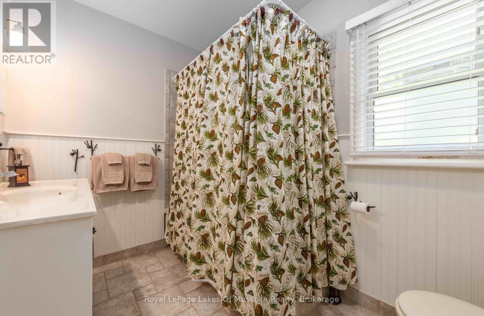 9 Mountview Avenue, Huntsville, Ontario  P1H 1G8 - Photo 20 - X12587442