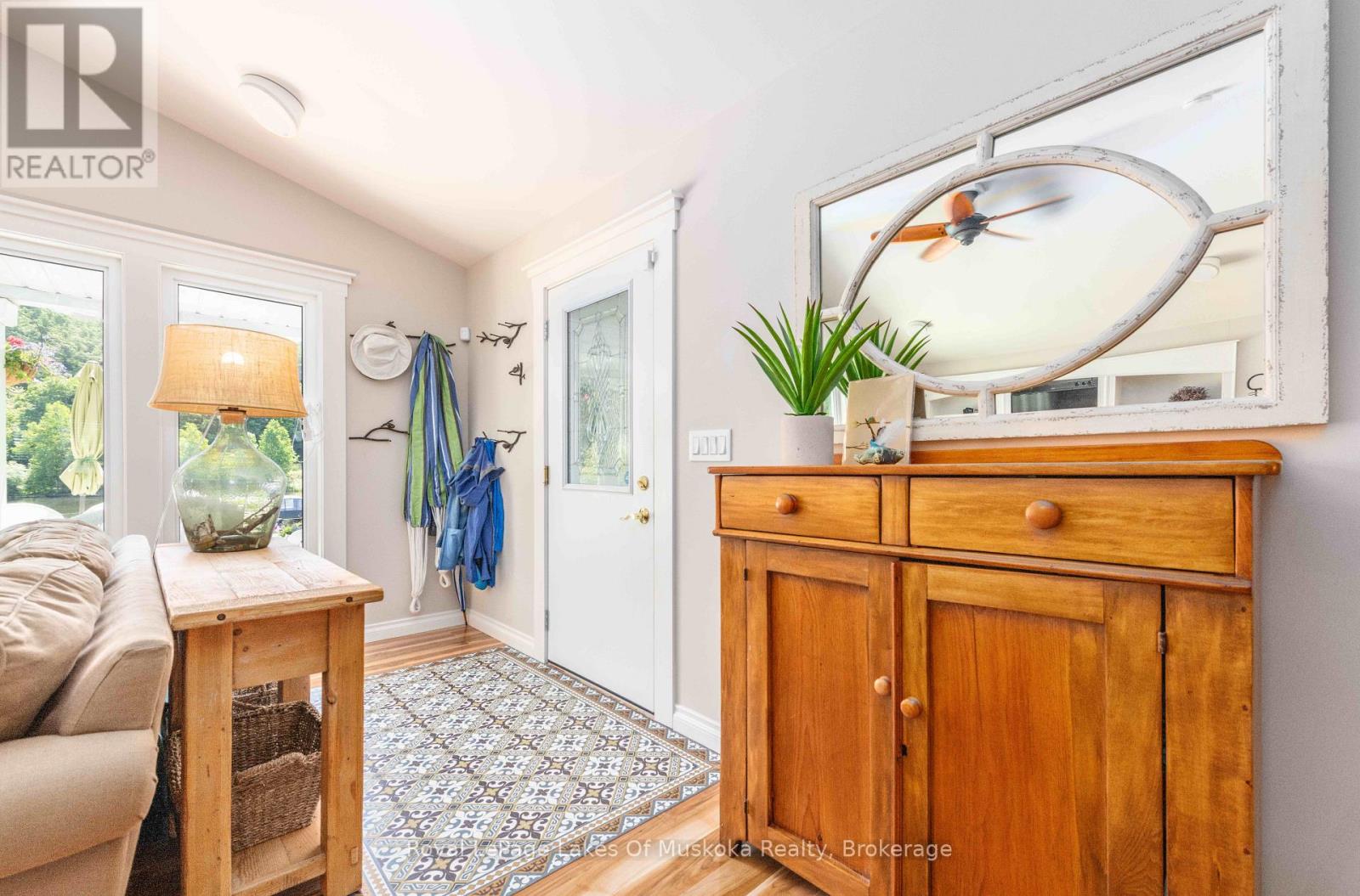 9 Mountview Avenue, Huntsville, Ontario  P1H 1G8 - Photo 7 - X12587442