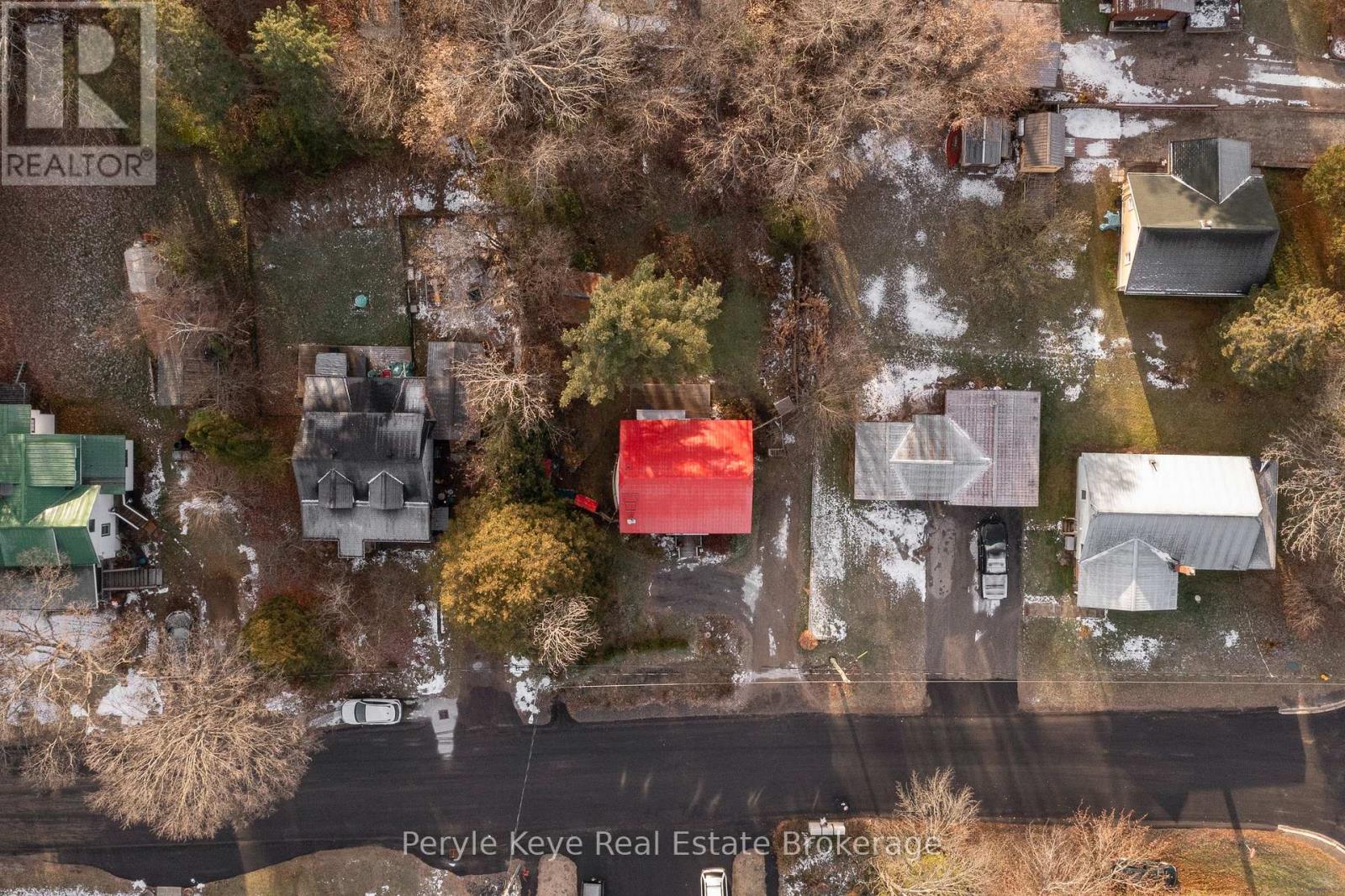 15 East Elliott Street, Huntsville, Ontario  P1H 1W8 - Photo 10 - X12589134