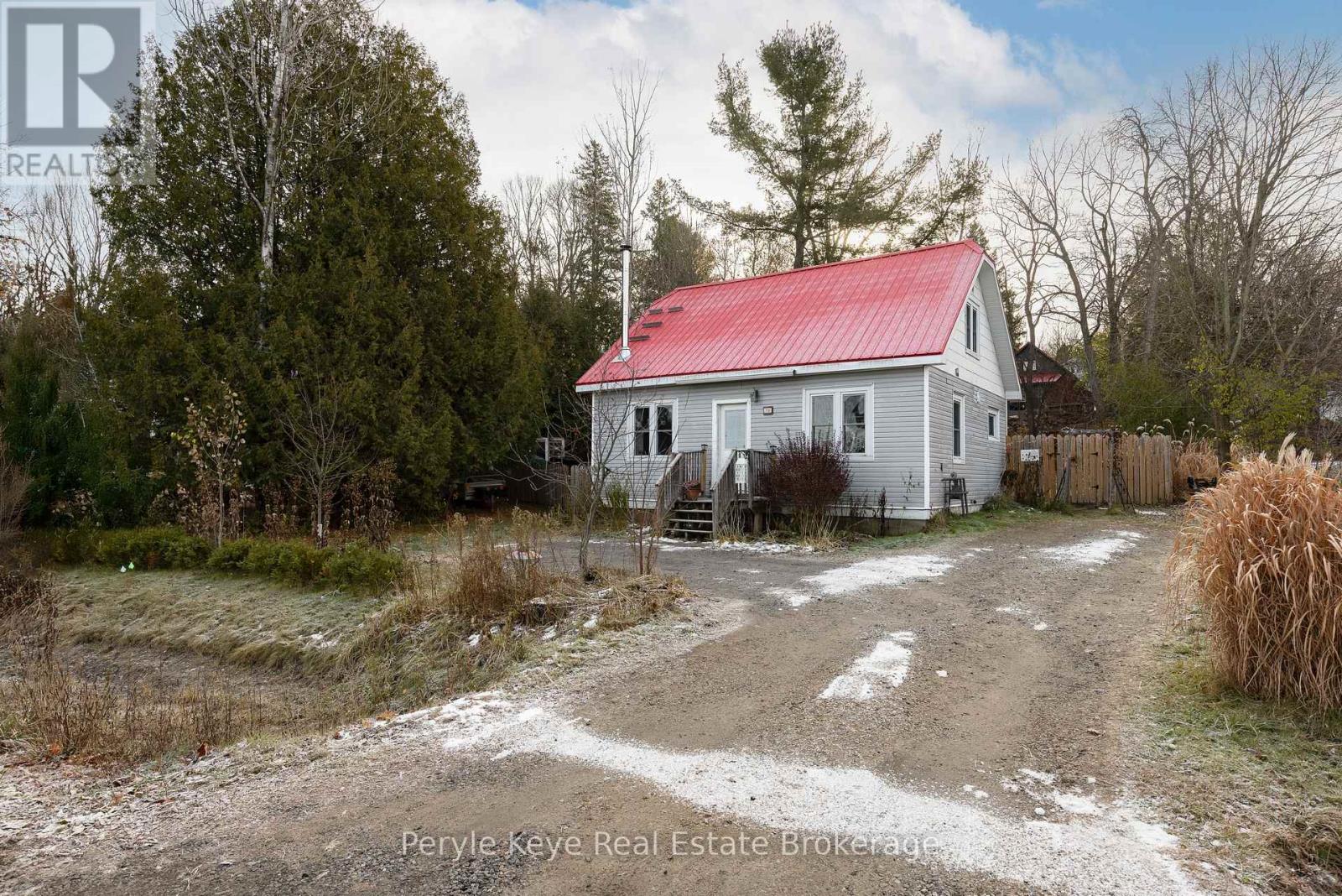 15 East Elliott Street, Huntsville, Ontario  P1H 1W8 - Photo 12 - X12589134