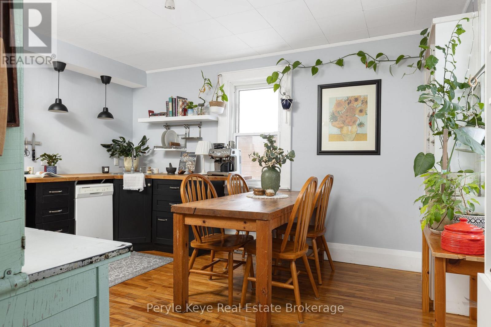 15 East Elliott Street, Huntsville, Ontario  P1H 1W8 - Photo 3 - X12589134