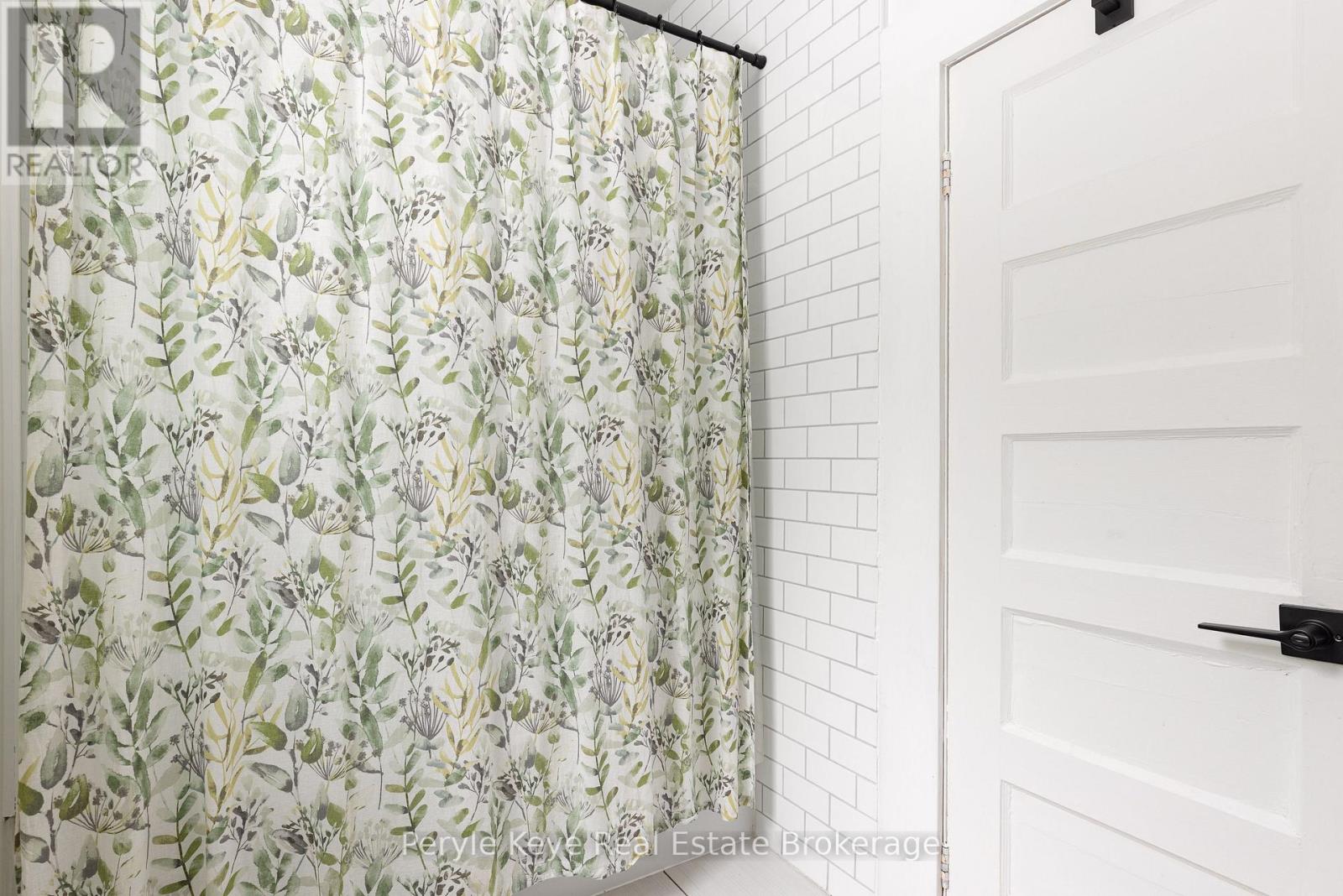 15 East Elliott Street, Huntsville, Ontario  P1H 1W8 - Photo 31 - X12589134